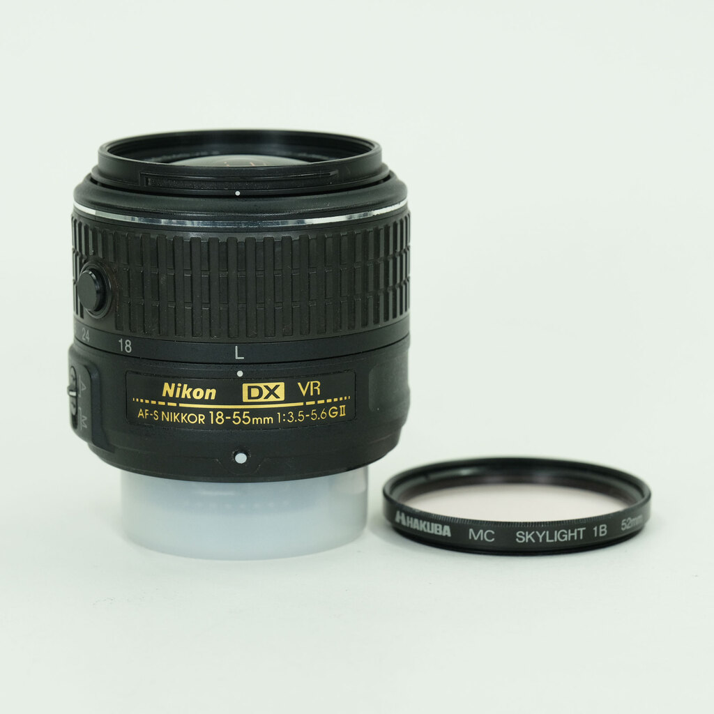Nikon AF-S DX NIKKOR 18-55mm f3.5-5.6G VR II Nikon AF-S DX NIKKOR 18-55mm f3.5-5.6G VR II