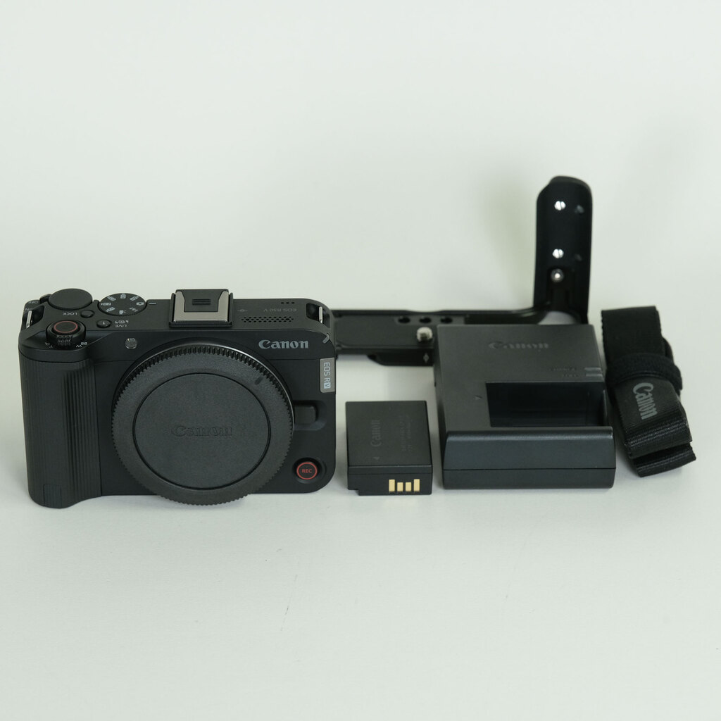 Canon EOS R50 V