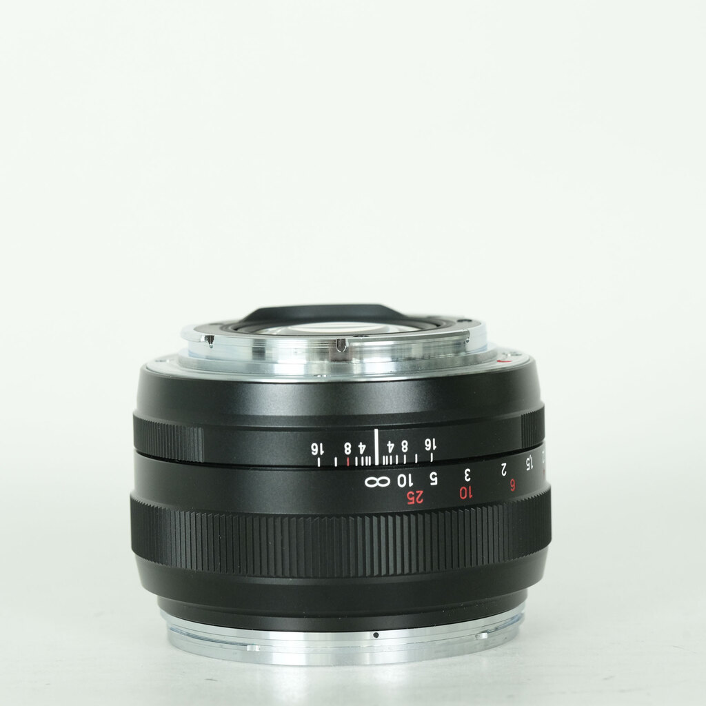 Carl Zeiss Planar T* 50mm F1.4 ZE [キヤノンEF用]の出品 | ONE SCENE
