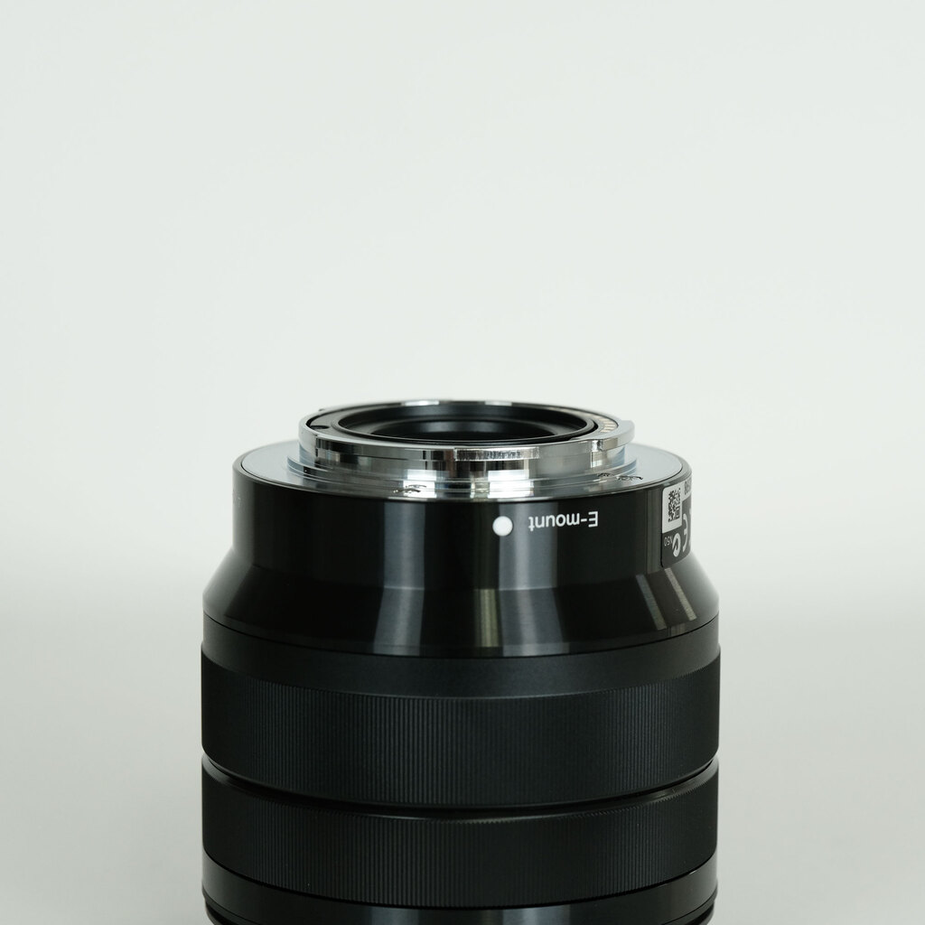 SONY E 10-18mm F4 OSS SEL1018