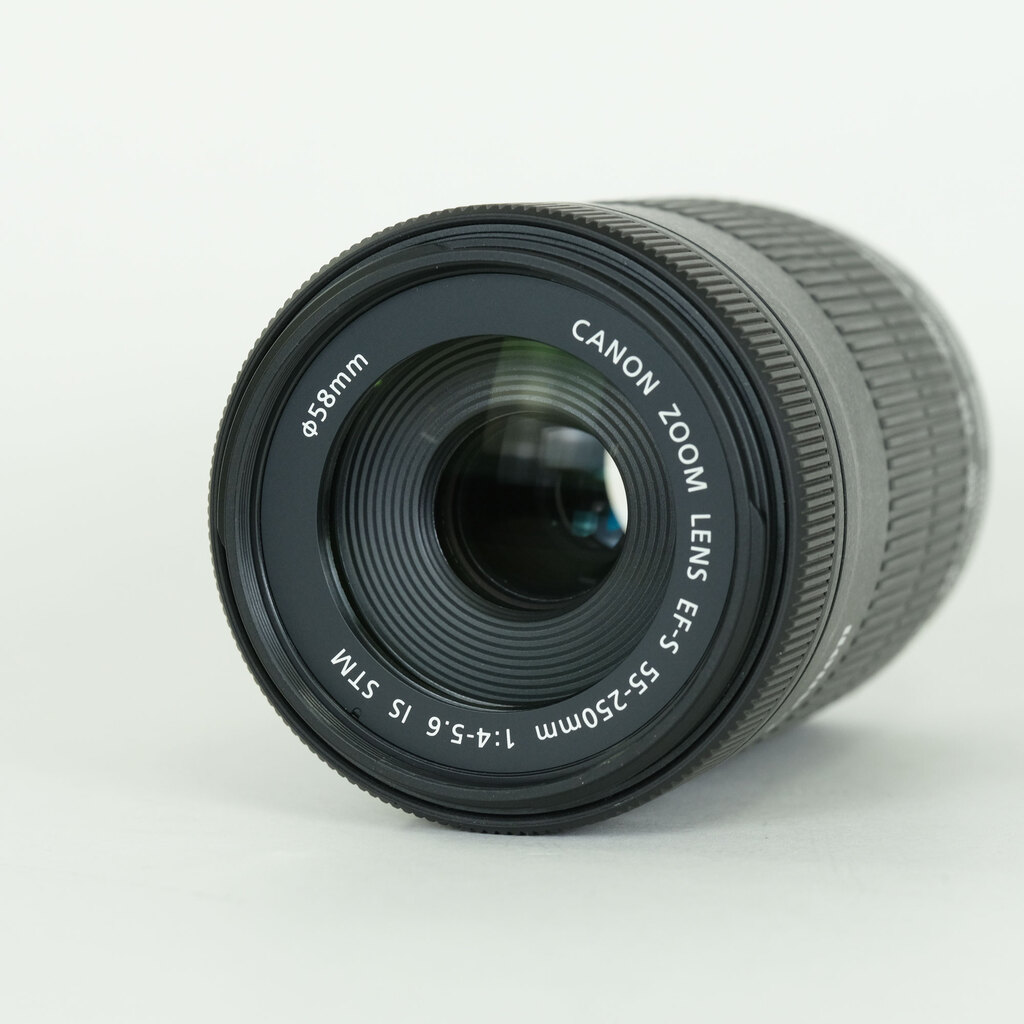 Canon EF-S55-250mm F4-5.6 IS STM