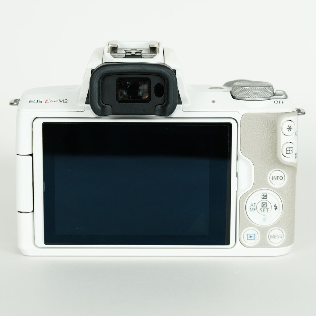 Canon EOS Kiss M2