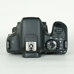Canon EOS Kiss X9i