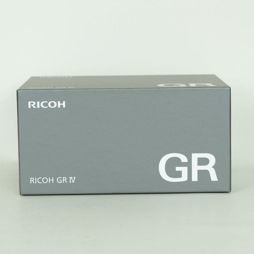 RICOH GR IV