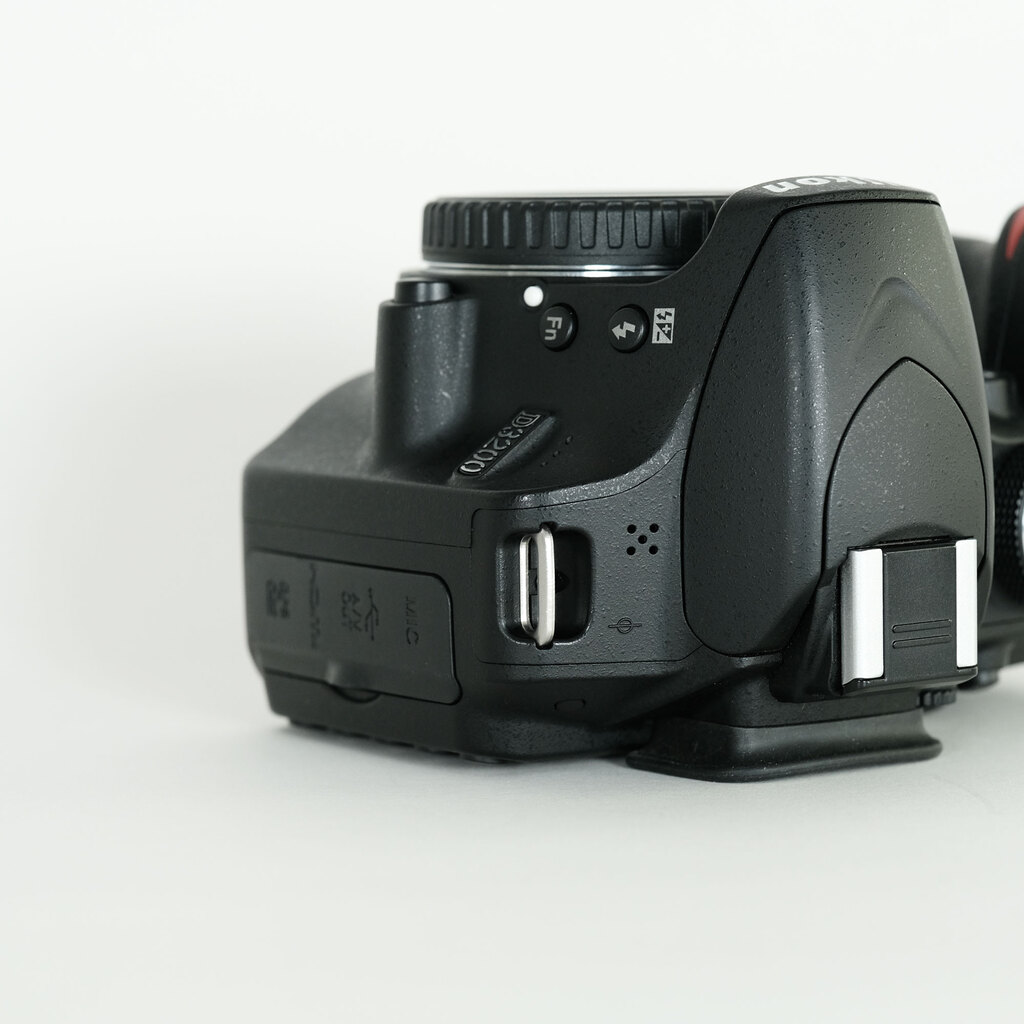 Nikon D3200ボディ ブラック