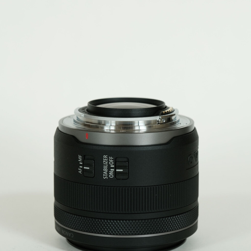 Canon RF35mm F1.8 MACRO IS STM