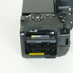 FUJIFILM X-H2 FUJIFILM X-H2