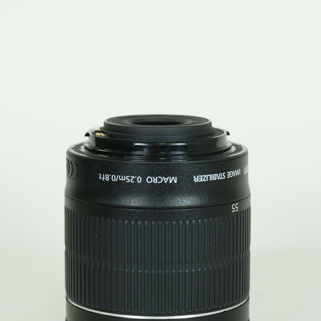 Canon EF-S18-55mm F4-5.6 IS STM