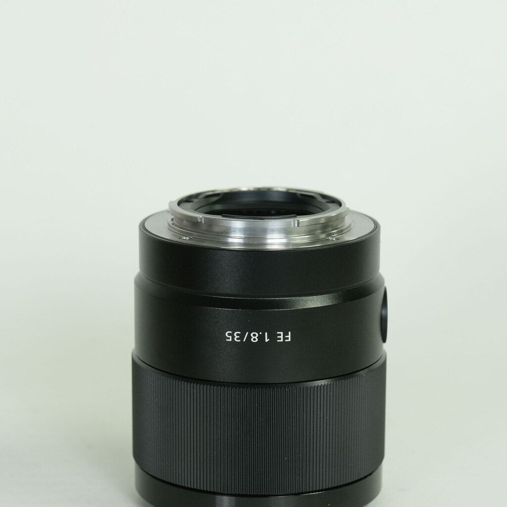SONY FE 35mm F1.8 SEL35F18F SONY FE 35mm F1.8 SEL35F18F