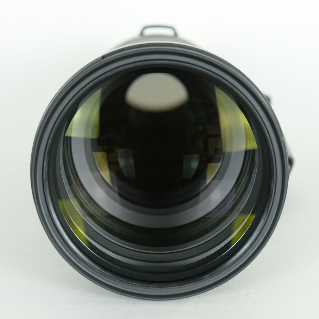 Nikon NIKKOR Z 180-600mm f/5.6-6.3 VR Nikon NIKKOR Z 180-600mm f/5.6-6.3 VR