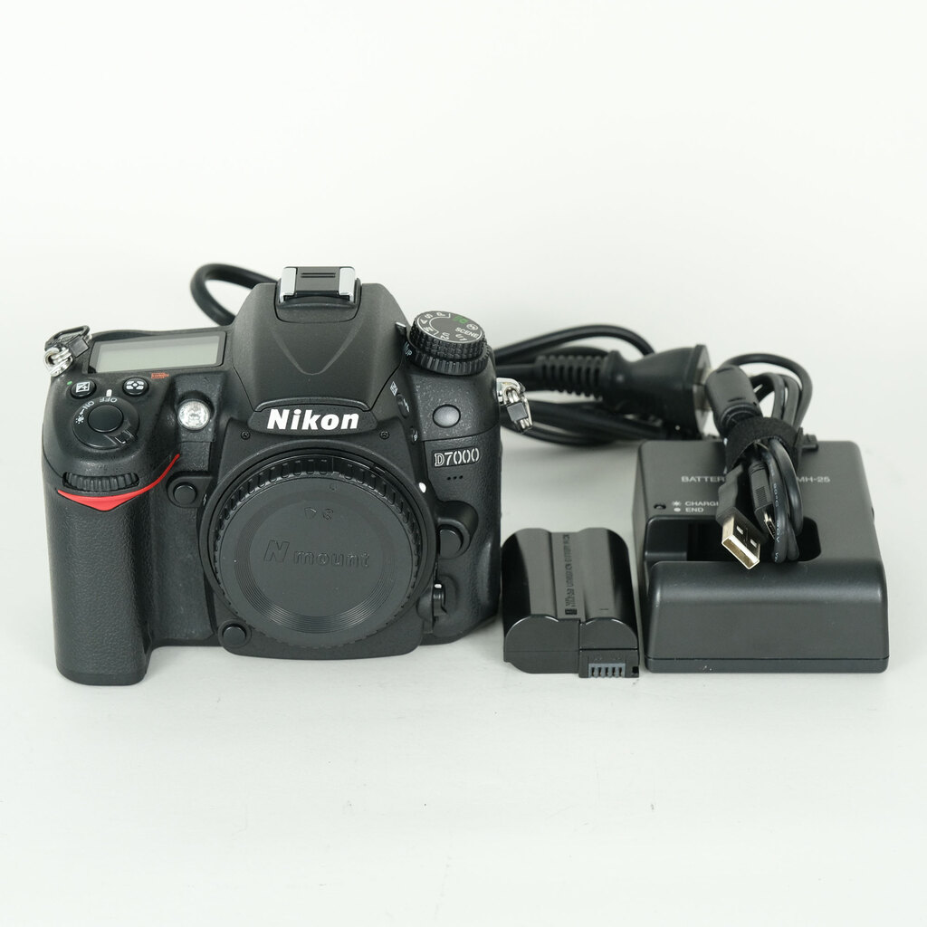 Nikon D7000