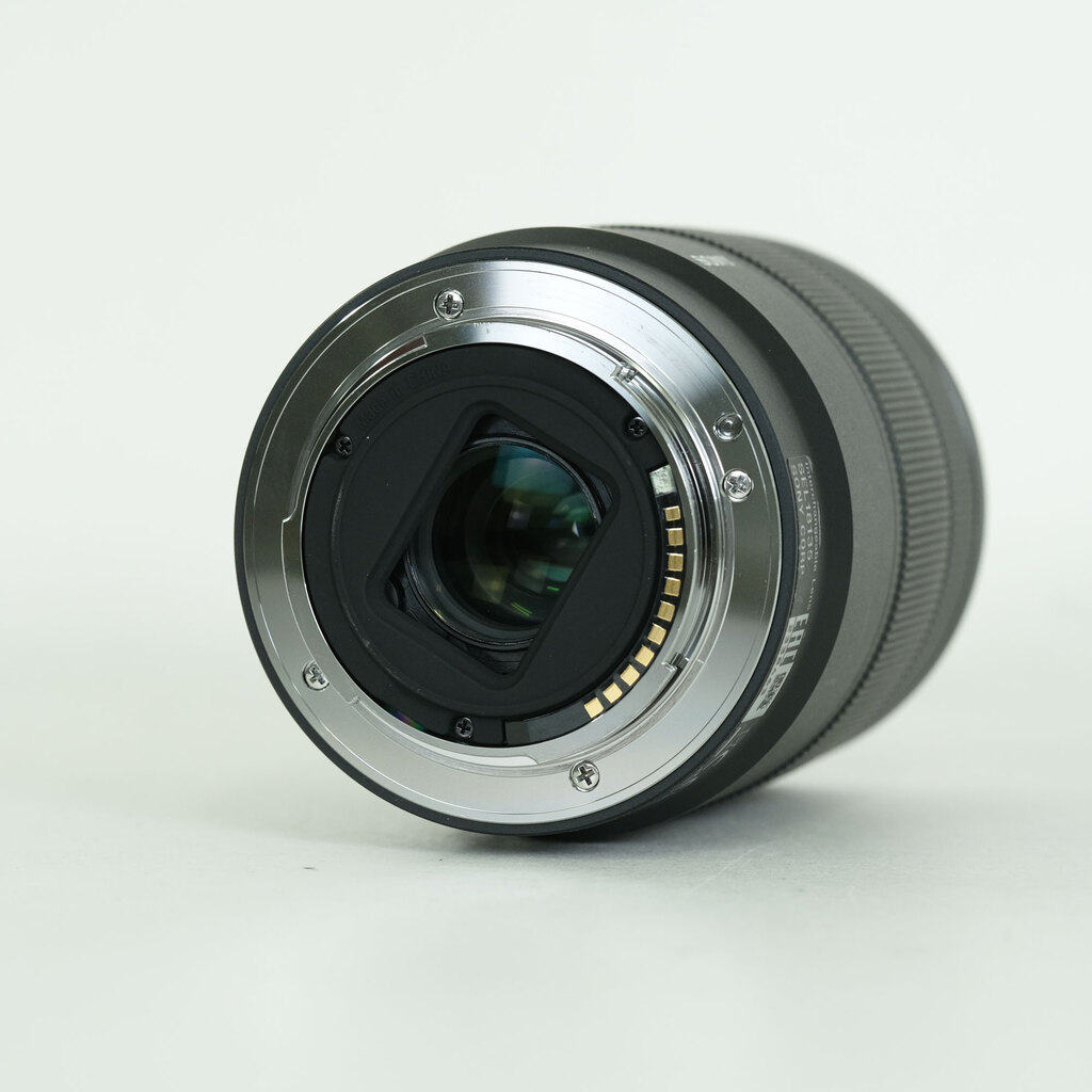 SONY E 18-135mm F3.5-5.6 OSS SEL18135