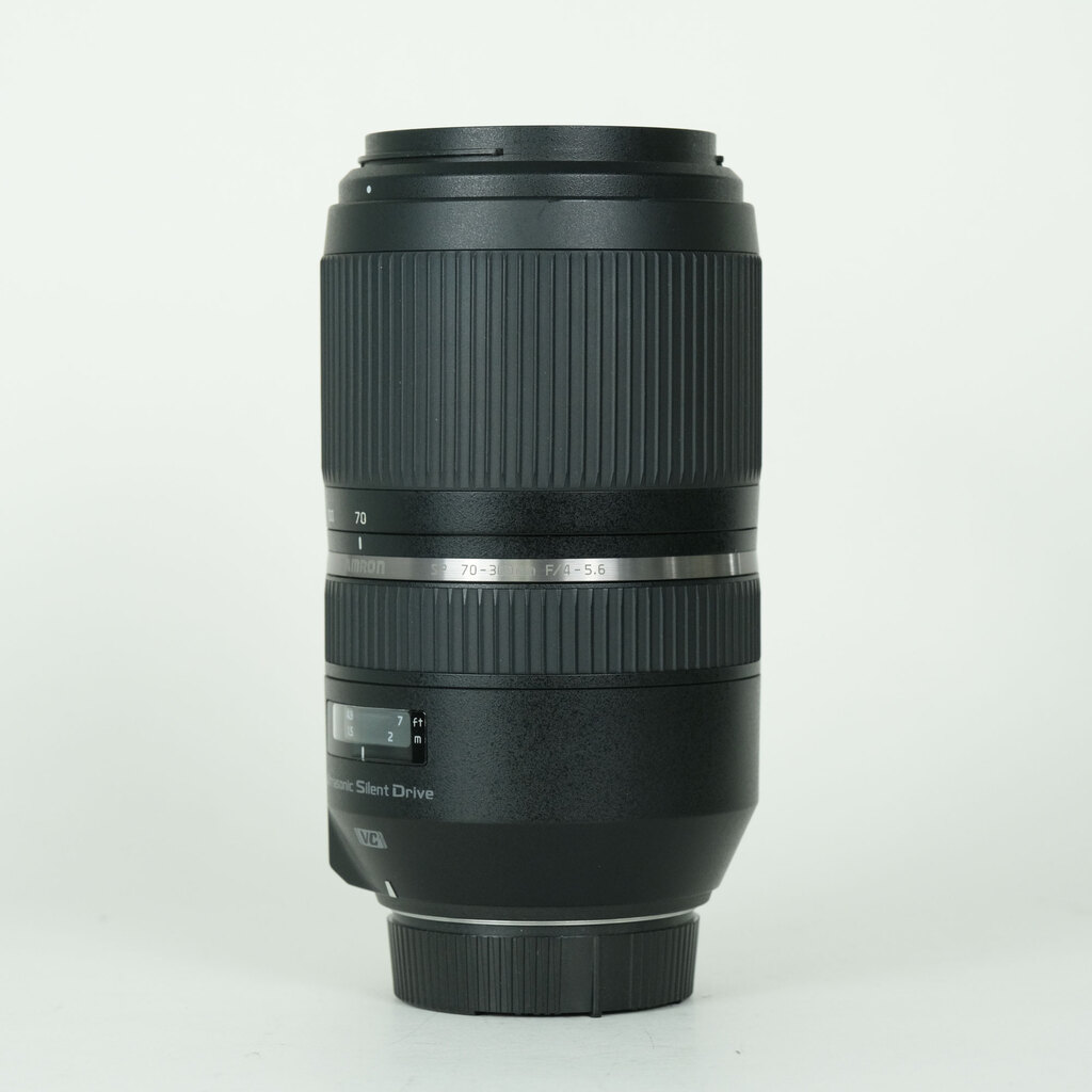 TAMRON 70-300mm (A030) レンズ ニコン用 ジャンク TAMRON SP 70-300mm F/4-5.6 Di VC USD (Model A030) [ニコンF用]の