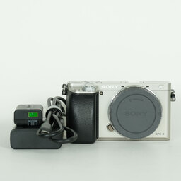 SONY α6000(ILCE-6000) SONY α6000(ILCE-6000)