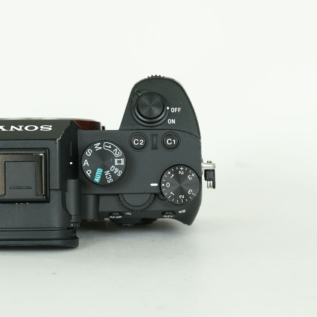 SONY α7 III(ILCE-7M3) SONY α7 III(ILCE-7M3)