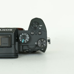 SONY α7 III(ILCE-7M3) SONY α7 III(ILCE-7M3)