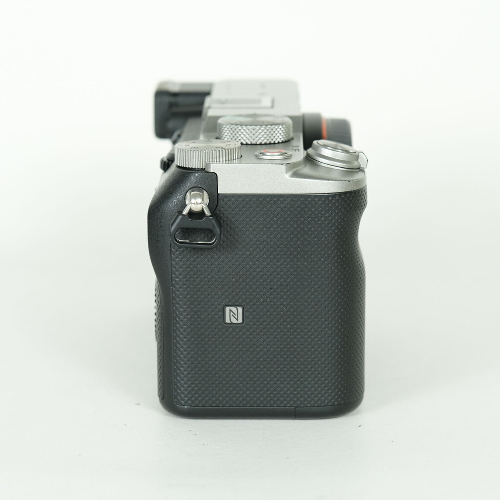 SONY ��7C�iILCE-7C�j [�{�f�B �V���o�[]