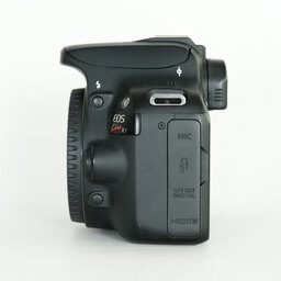 Canon EOS Kiss X7