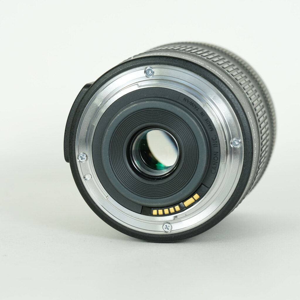 Canon EF-S18-135mm F3.5-5.6 IS STM