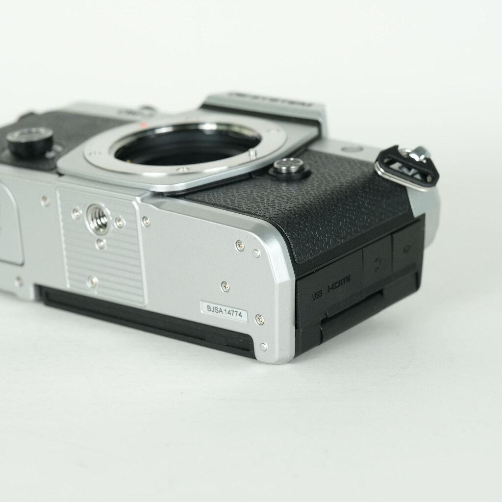 OM SYSTEM OM-3 OM SYSTEM OM-3