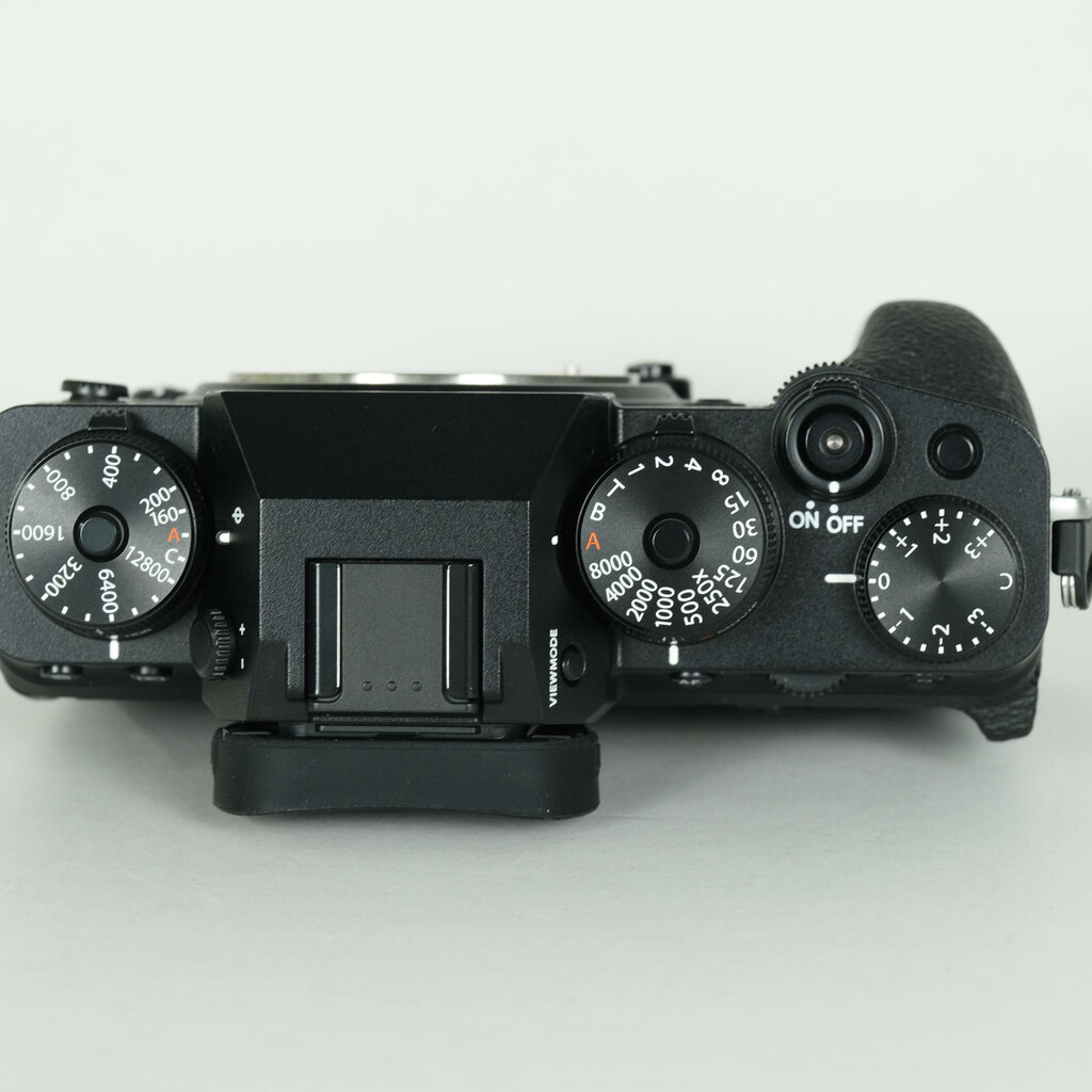 FUJIFILM X-T4