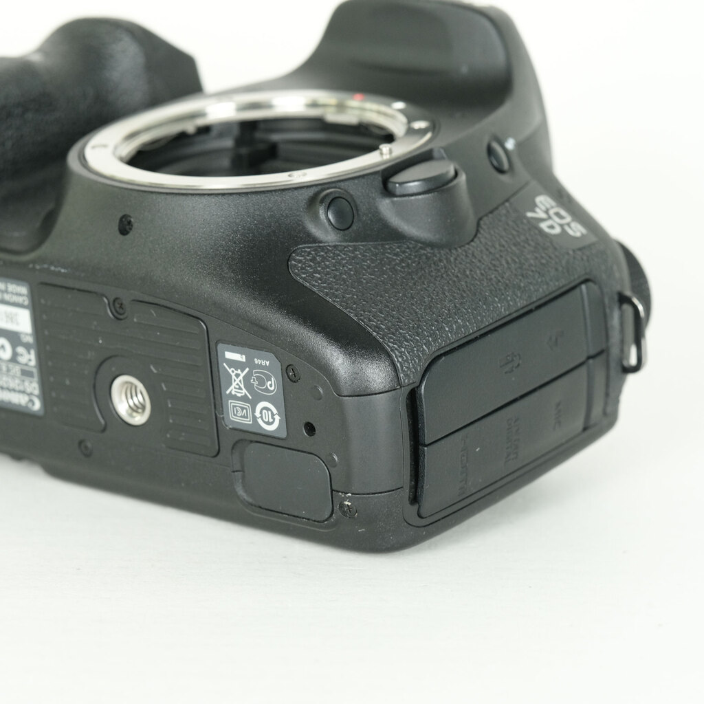 Canon EOS7D ボディの出品 | ONE SCENE（ワンシーン）