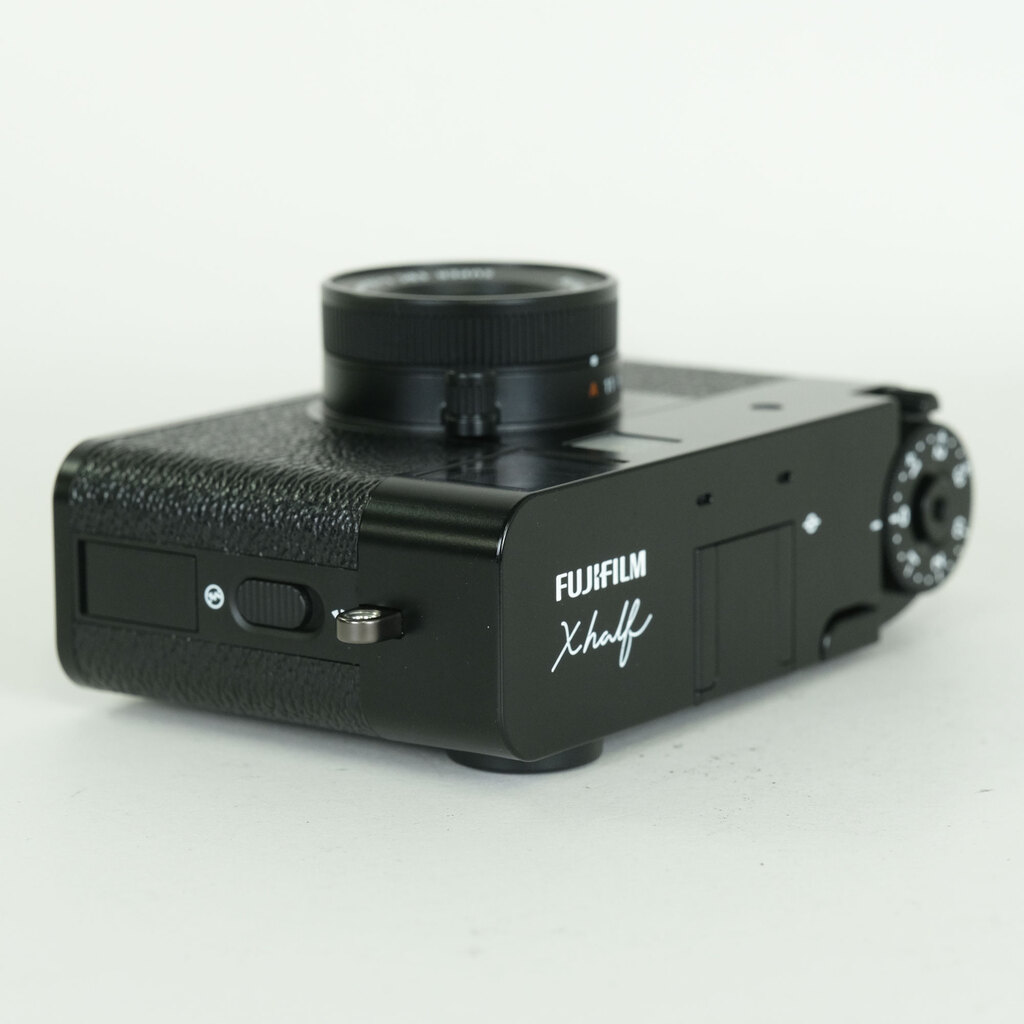 FUJIFILM X half X-HF1 FUJIFILM X half X-HF1