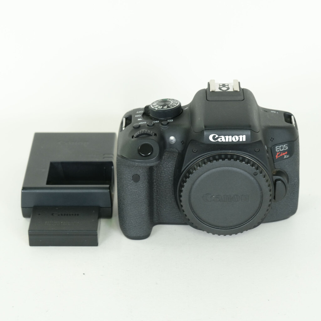 Canon EOS Kiss X8i Canon EOS Kiss X8i