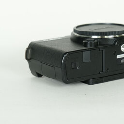 Panasonic LUMIX DC-S9