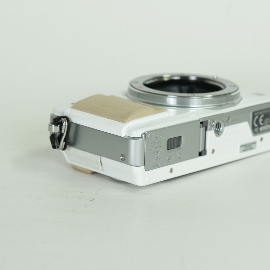 OLYMPUS PEN mini E-PM2 ボディ ホワイト