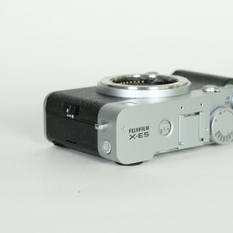 FUJIFILM X-E5