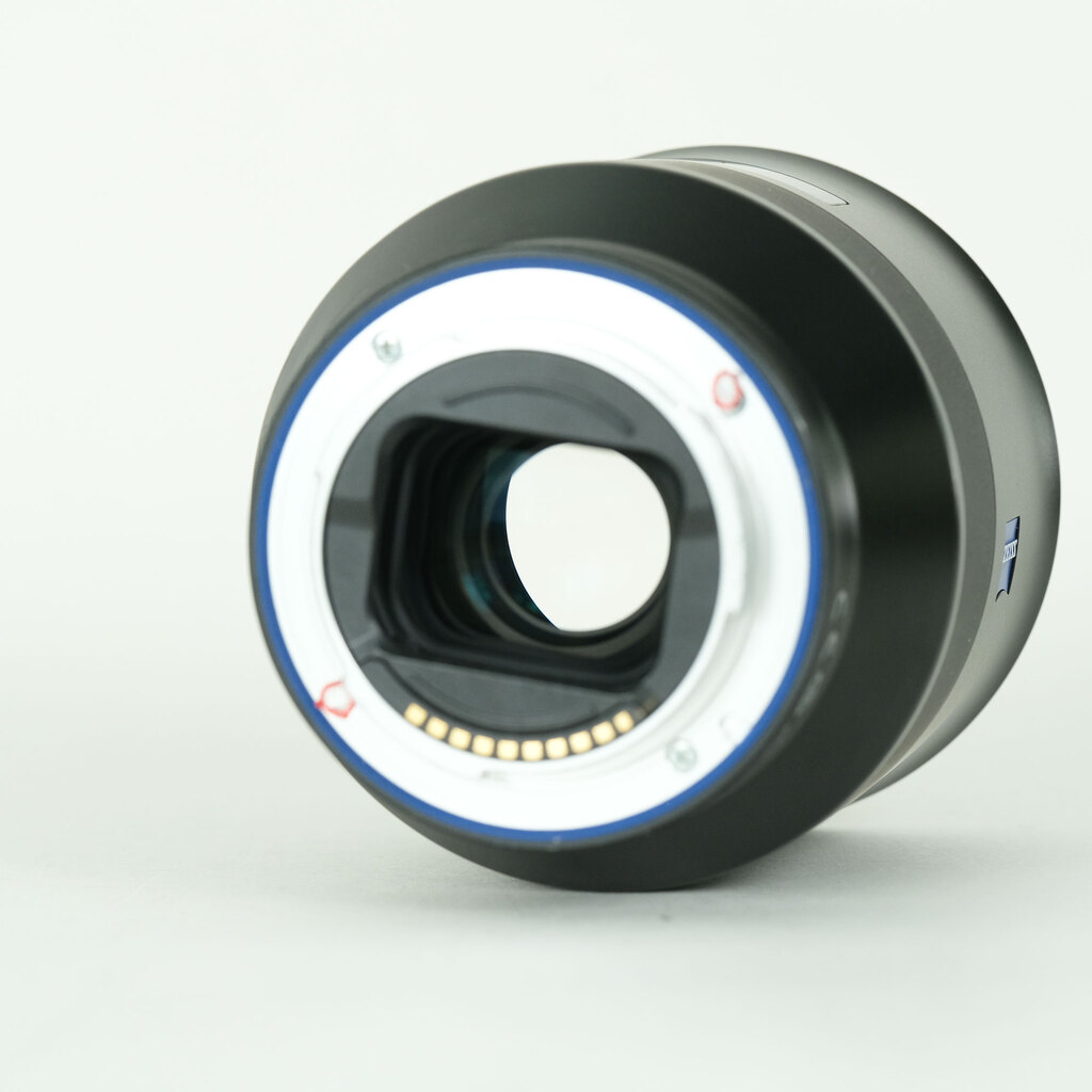 Carl Zeiss Batis 1.8/85 [ソニーE用]の出品 | ONE SCENE（ワンシーン）