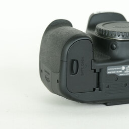 Canon EOS 80D Canon EOS 80D