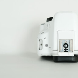 Canon EOS Kiss X7 ボディ ホワイト