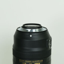 Nikon AF-P NIKKOR 70-300mm f/4.5-5.6E ED VR