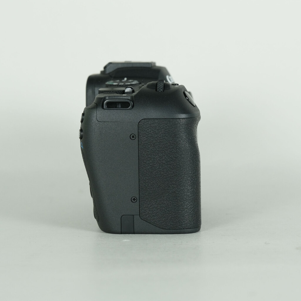 Canon EOS R8の出品 | ONE SCENE（ワンシーン）