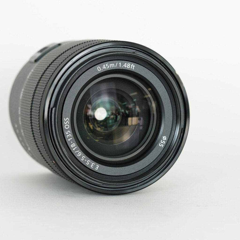 SONY E 18-135mm F3.5-5.6 OSS SEL18135