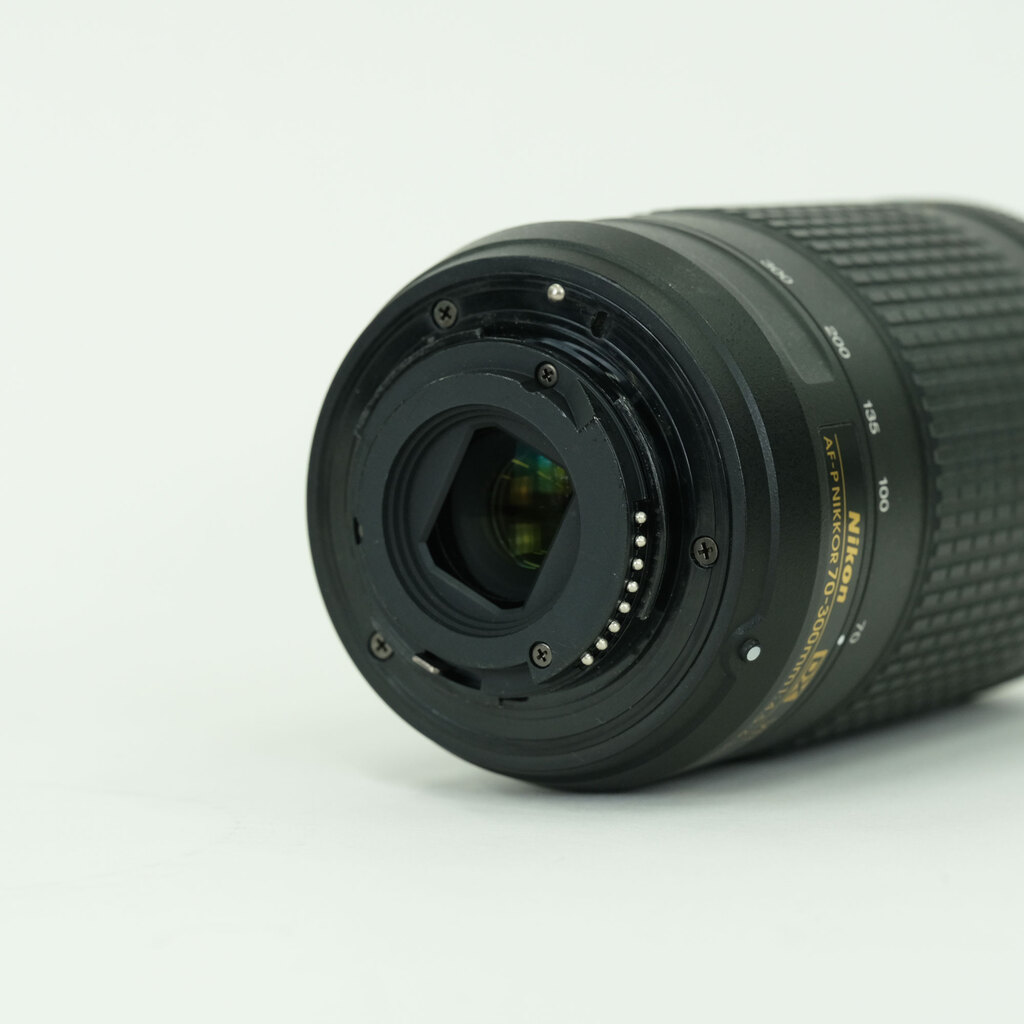 Nikon AF-P DX NIKKOR 70-300mm f/4.5-6.3G ED VR Nikon AF-P DX NIKKOR 70-300mm f/4.5-6.3G ED VR