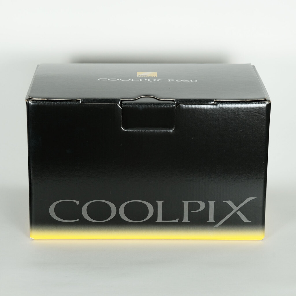 Nikon COOLPIX P950
