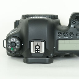 Canon EOS 6D Mark II Canon EOS 6D Mark II