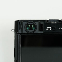 FUJIFILM X-E4