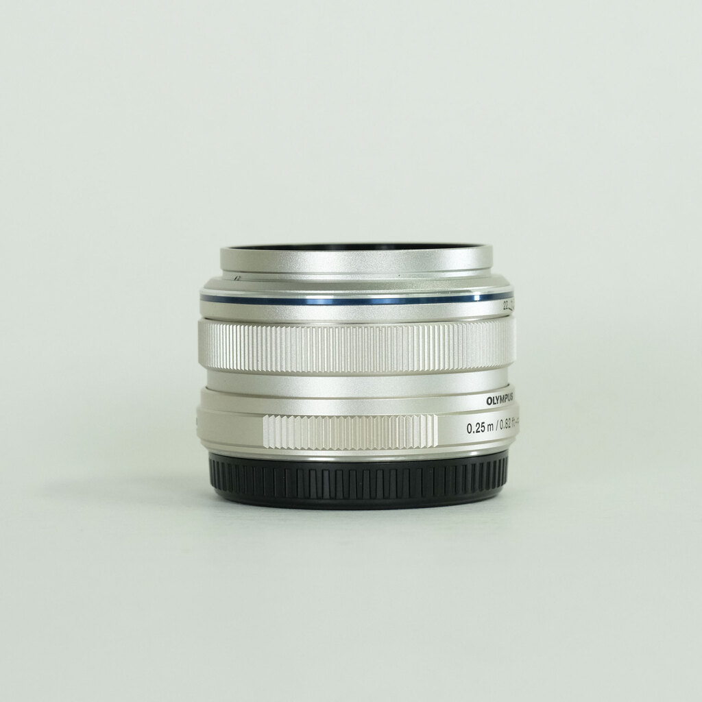 OLYMPUS M.ZUIKO DIGITAL 17mm F1.8