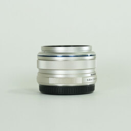 OLYMPUS M.ZUIKO DIGITAL 17mm F1.8