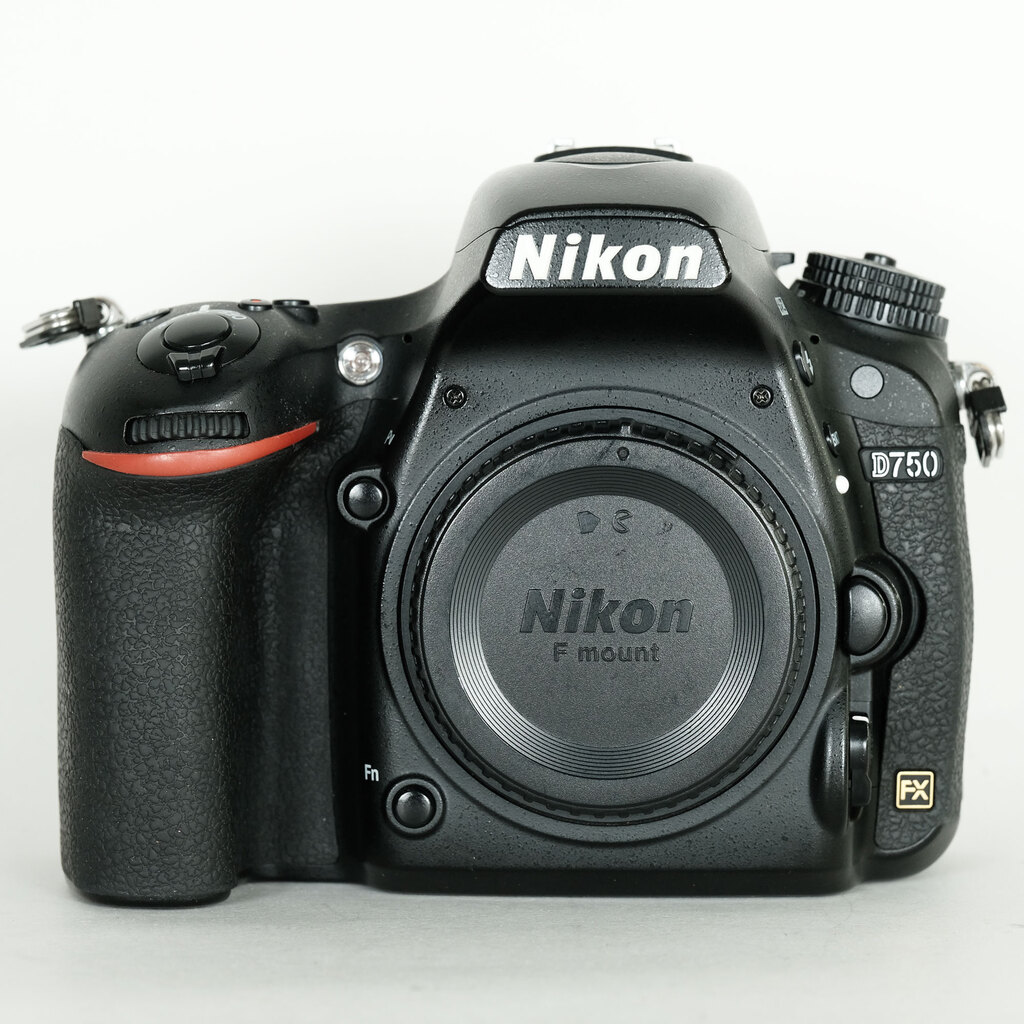 Nikon D750