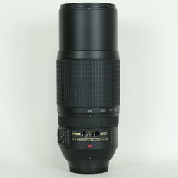 Nikon AF-S VR Zoom-Nikkor 70-300mm F4.5-5.6G IF-ED Nikon AF-S VR Zoom-Nikkor 70-300mm F4.5-5.6G IF-ED
