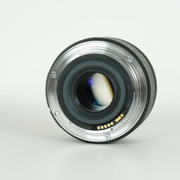 Canon EF-S35mm F2.8 マクロ IS STM Canon EF-S35mm F2.8 マクロ IS STM