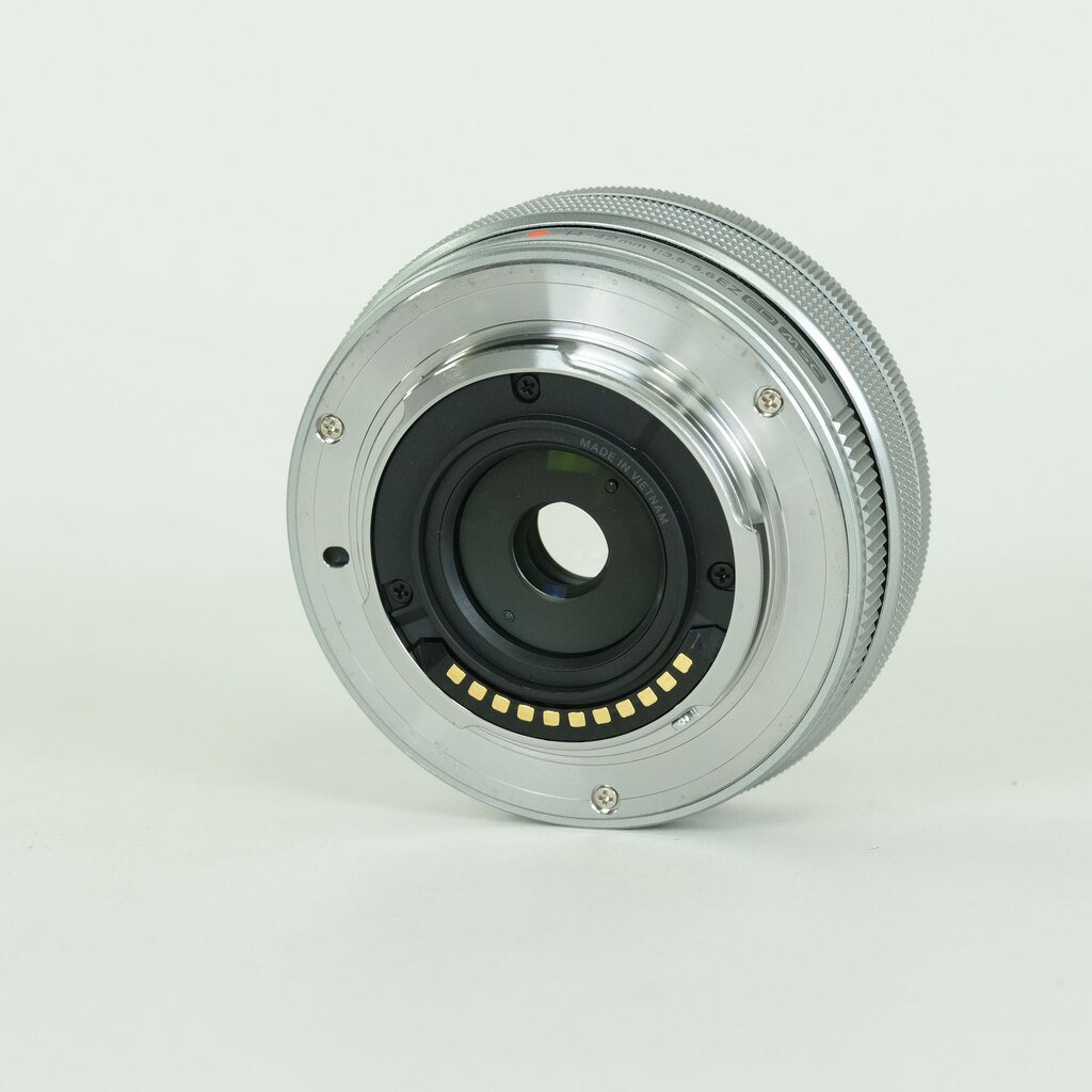 OLYMPUS M.ZUIKO DIGITAL ED 14-42mm F3.5-5.6 EZ シルバー OLYMPUS M.ZUIKO DIGITAL ED 14-42mm F3.5-5.6 EZ シルバー