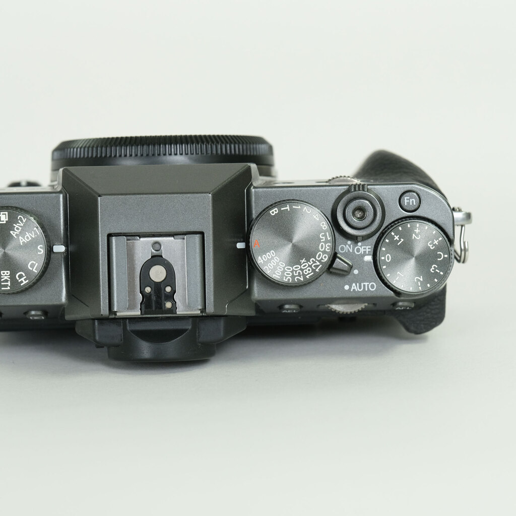 FUJIFILM X-T30