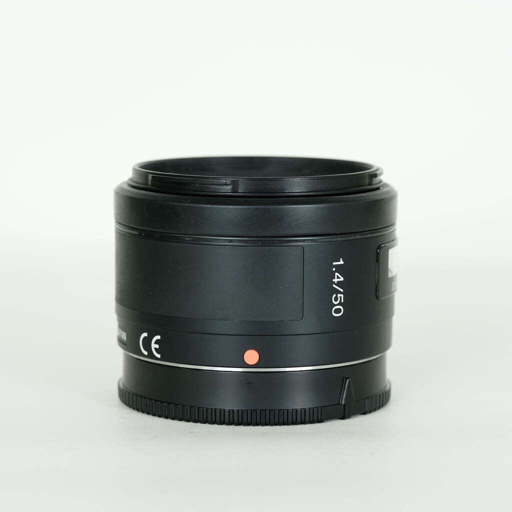 SONY 50mm F1.4 SAL50F14