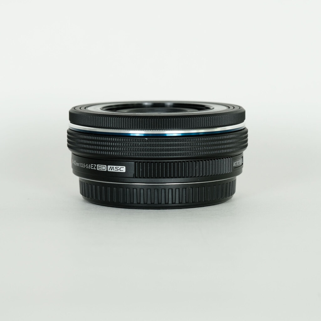 OLYMPUS M.ZUIKO DIGITAL ED 14-42mm F3.5-5.6 EZ ブラック